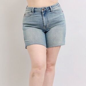 Judy Blue Plus Size HW Vintage Wash Side Slit Denim Shorts